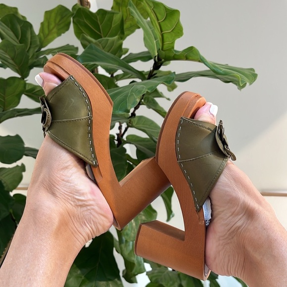 Free People Swedish Hasbeens NWT Olive Green Detail Crowded Slip In Clog fun!🌈 - Picture 10 of 14